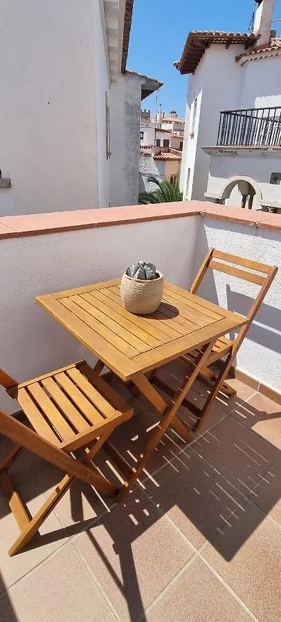 Apart Roc St Gaieta Рода-де-Бара Апартаменты